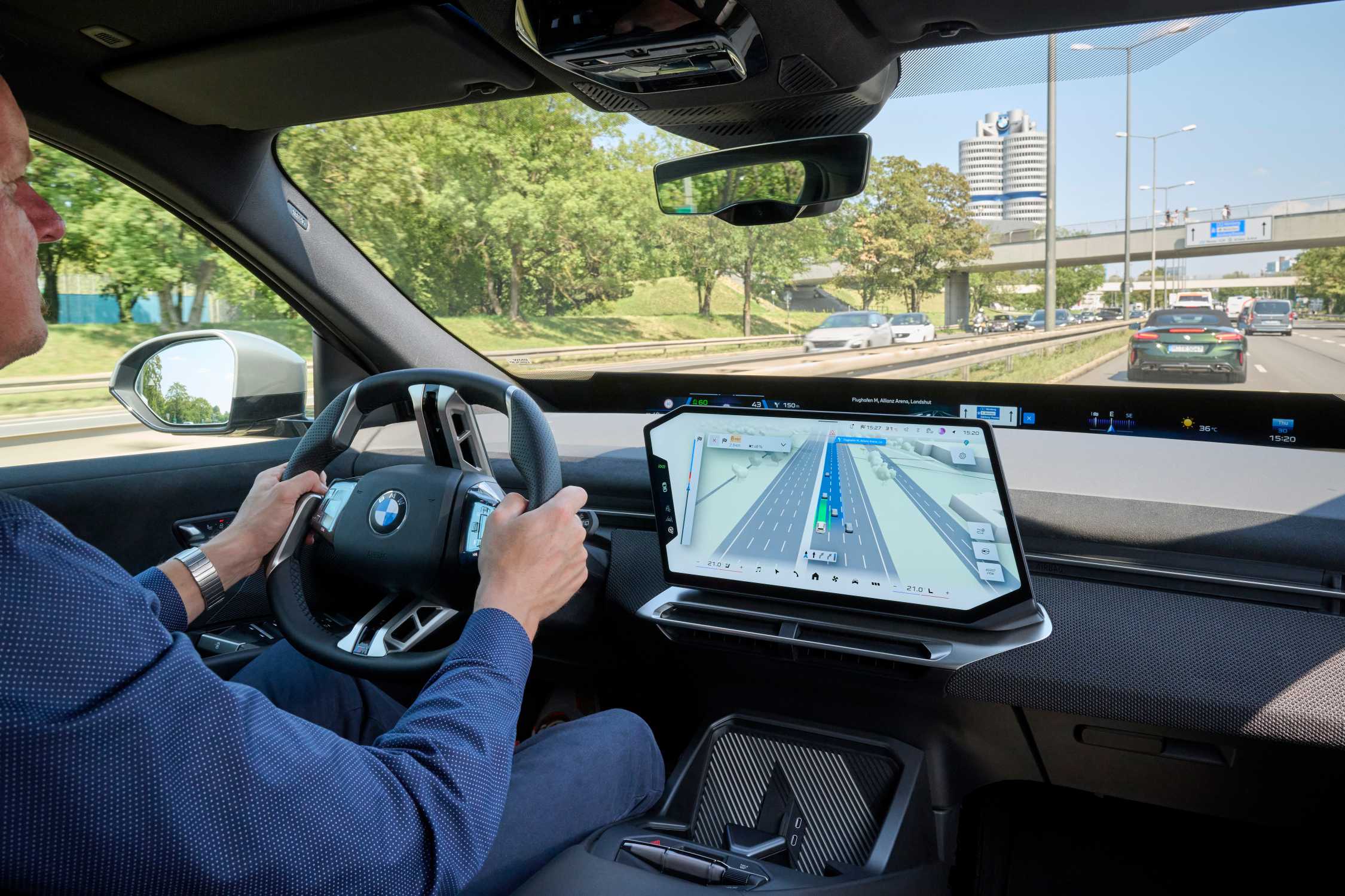 BMW Maps navigasyonu ve sürüş asistanını tek bir 3B görünümde birleştiriyor