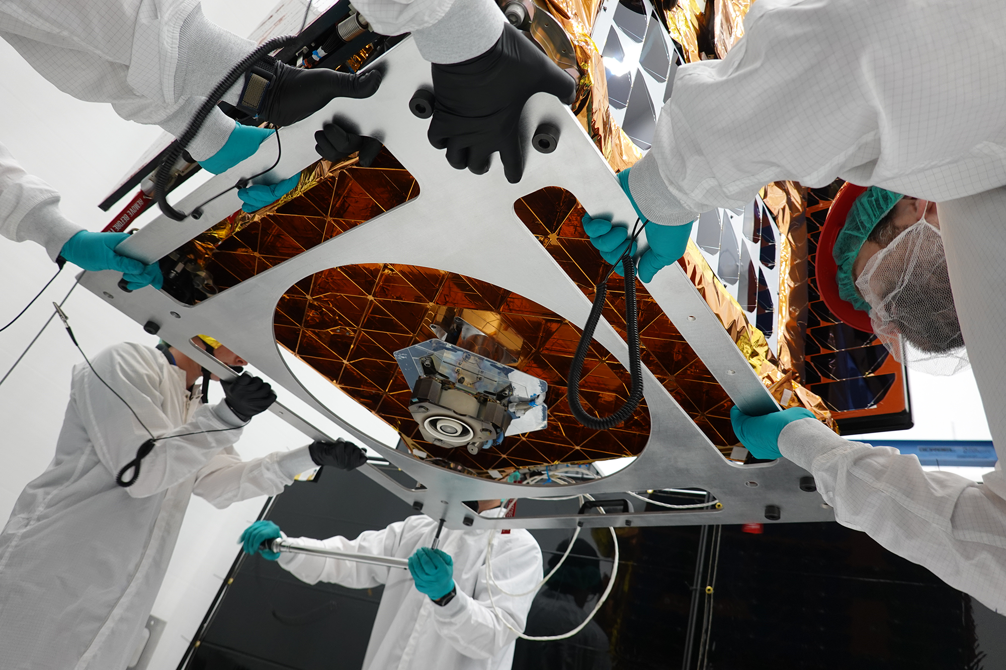 NASA'nın SSPICY görevi uzayda uydu denetleme teknolojilerini test ediyor