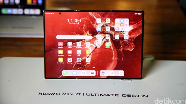 HP Lipat Tiga Huawei Mate XT Segera Ramaikan Indonesia