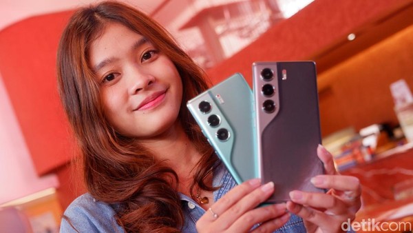 Harga Tecno Camon 40 4G Terbaru April 2025: Cek Sekarang!