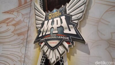 Saksikan! RRQ Hoshi vs Team Liquid ID: MPL ID S15 Week 2